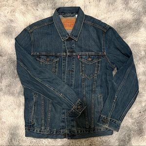 Levi Trucker Jacket